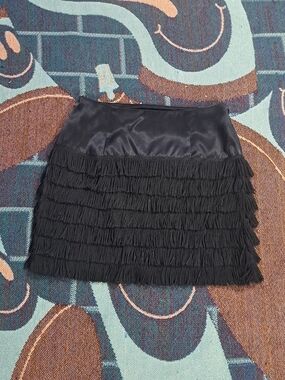 🌈DESIGNER BLACK SATIN TIERED FRINGE MINI SKIRT-XS
